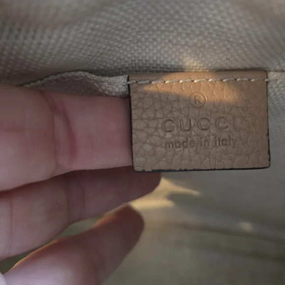 Gucci Soho Disco Crossbody Bag - Picture 11 of 15